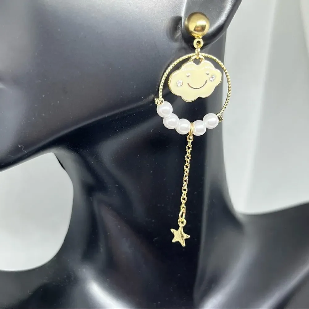 EARRINGS! Betsey Johnson Mismatched Cloud & Balloon post dangle BNWT